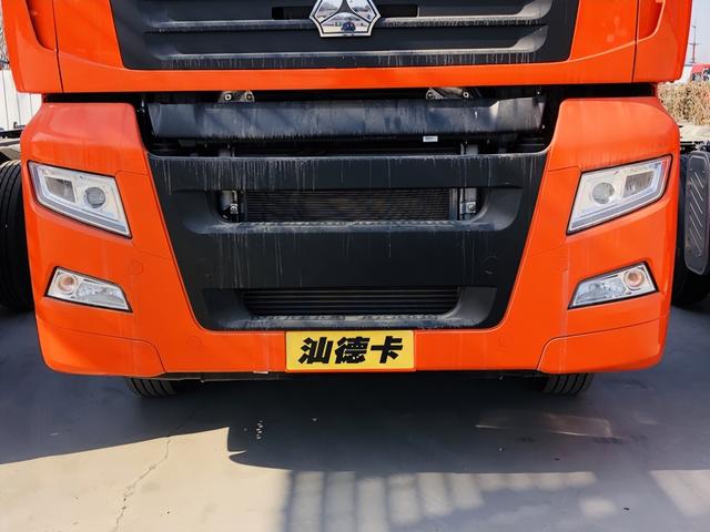 中国重汽汕德卡G7载货车适合拉绿通吗？自动挡+气囊悬挂 仅重7.3吨