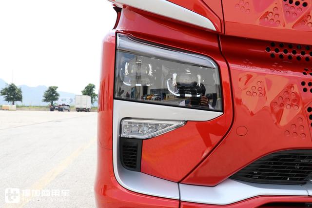 全新一代乘龙H5V，竟还有6.8米绿通载货车，实拍带您看看配置如何