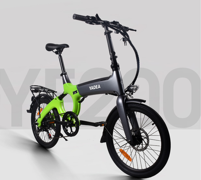 雅迪YC200电动自行车测评：配20寸轮毂，7级变速，能助力400公里