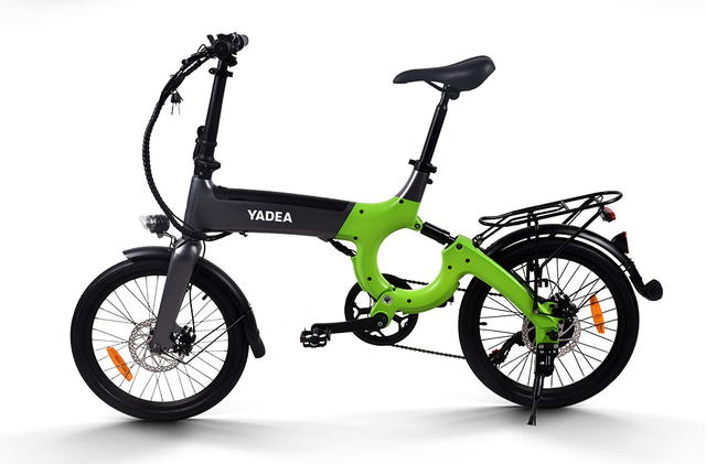 雅迪YC200电动自行车测评：配20寸轮毂，7级变速，能助力400公里