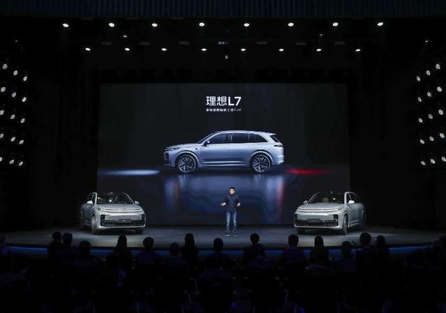 40万中国品牌汽车，竟达到月销破万，理想L9赢在哪里？