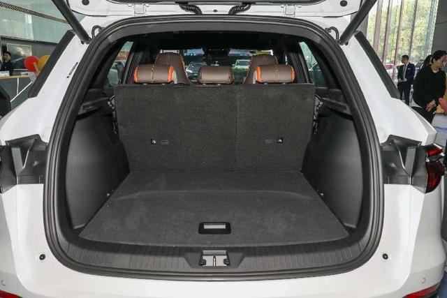 15万元的SUV天花板，比亚迪宋Pro DM-i，到底有多内卷？
