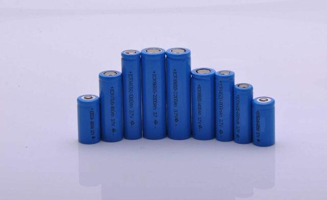 英国开发新型单液流电池，可迅速替代锂电池？寿命可达20年以上！
