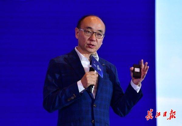 吉利集团副总裁冯擎峰：汉产百万豪车将于本月29日向全国用户交付